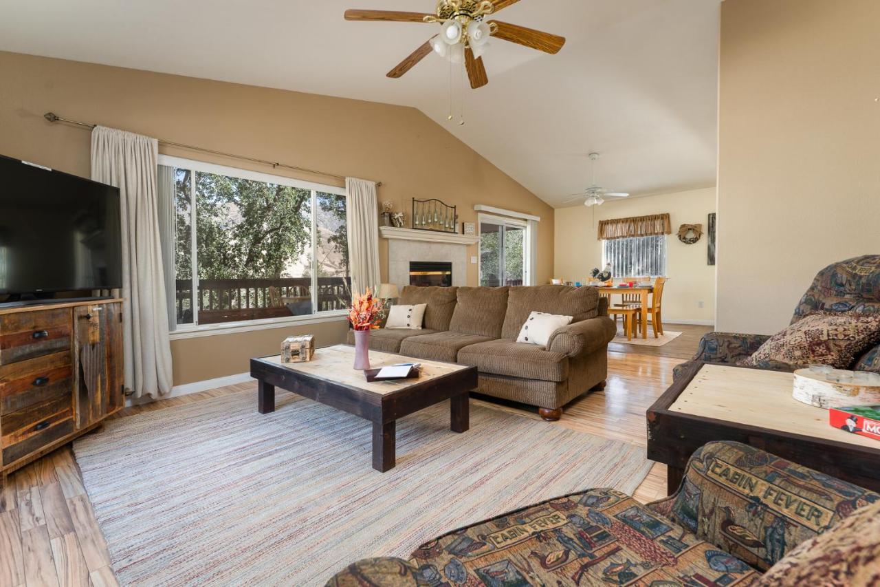 Lazy Squirrel - Cozy Family House With Full Game Room Kernville Exterior foto
