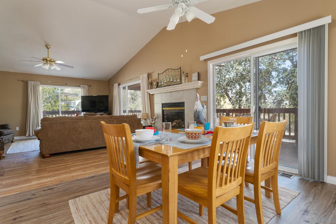 Lazy Squirrel - Cozy Family House With Full Game Room Kernville Exterior foto
